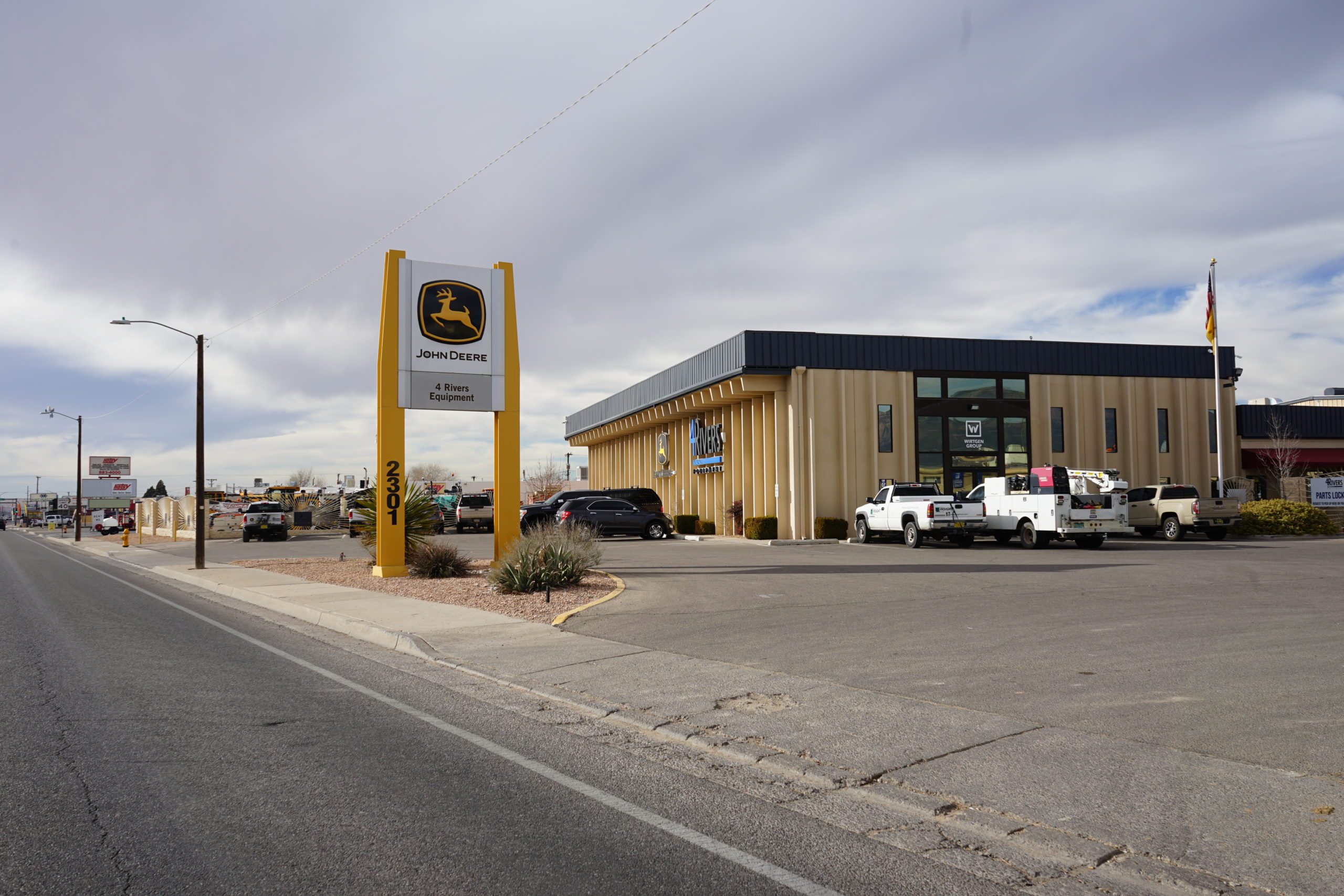 4Rivers Albuquerque location provides industry leading John Deere construction equipment solutions and support.