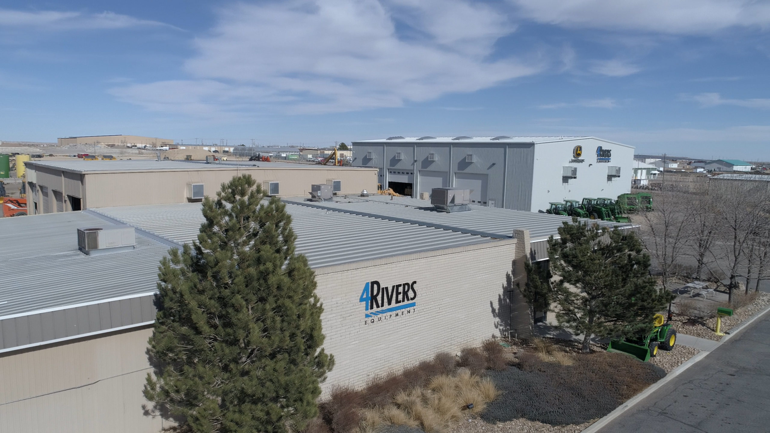 Our 4Rivers Equipment Pueblo West location provides industry-leading John Deere equipment support and service.