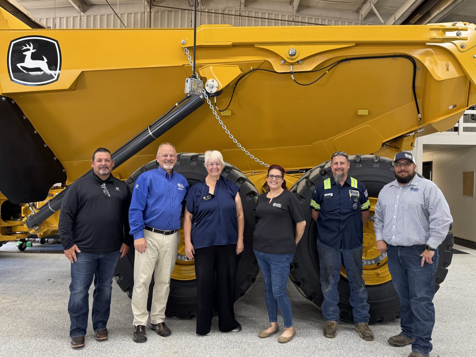 Senator Cathy Kipp with 4R personnel from the Fort Collins store.