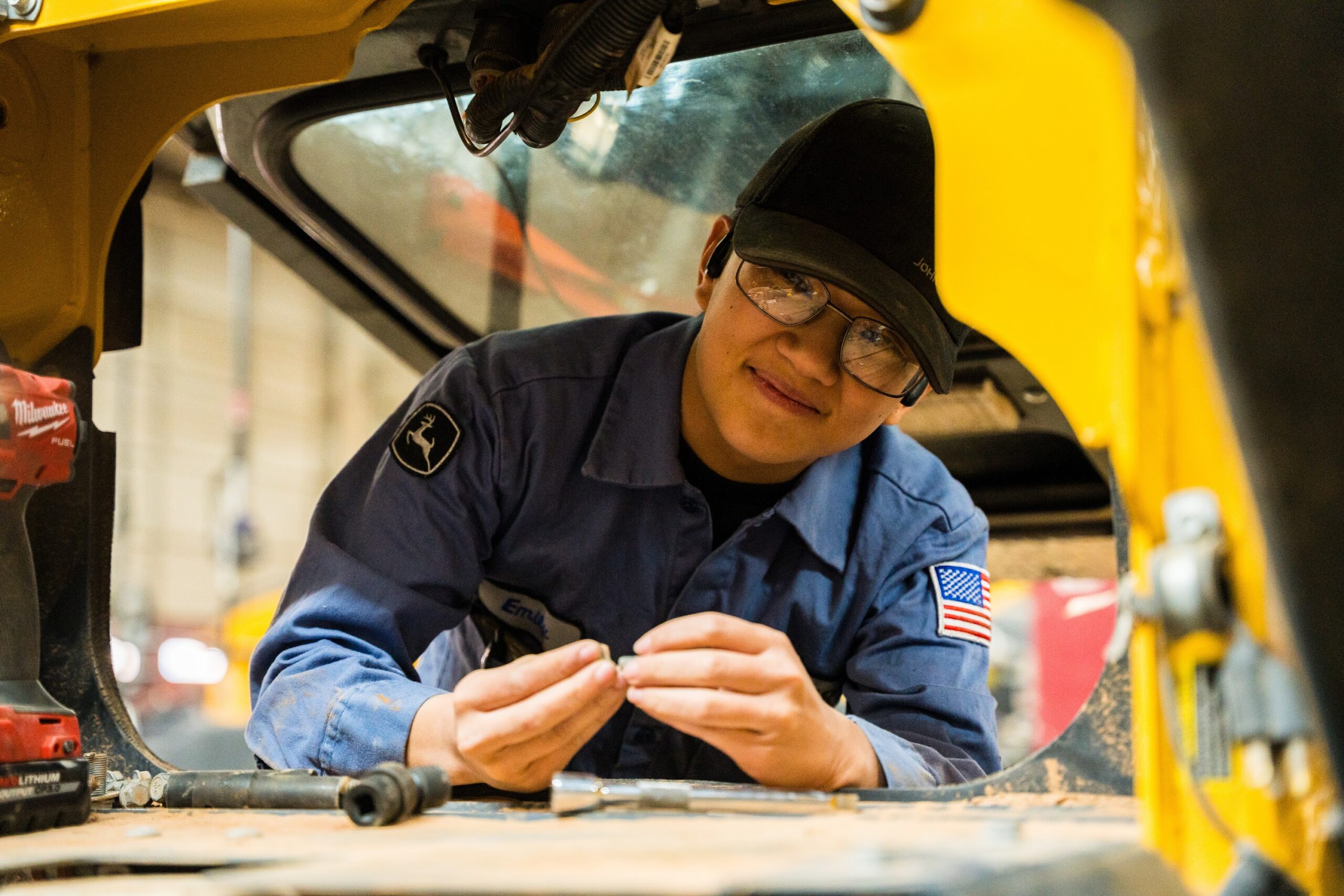 Why Technician Jobs Are the Backbone of the Heavy Equipment Industry